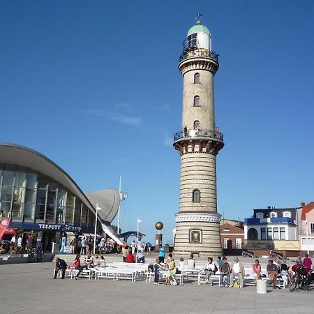 Ferienwohnung Sonnendeck, direkt am Leuchtturm Rostock Exterior foto