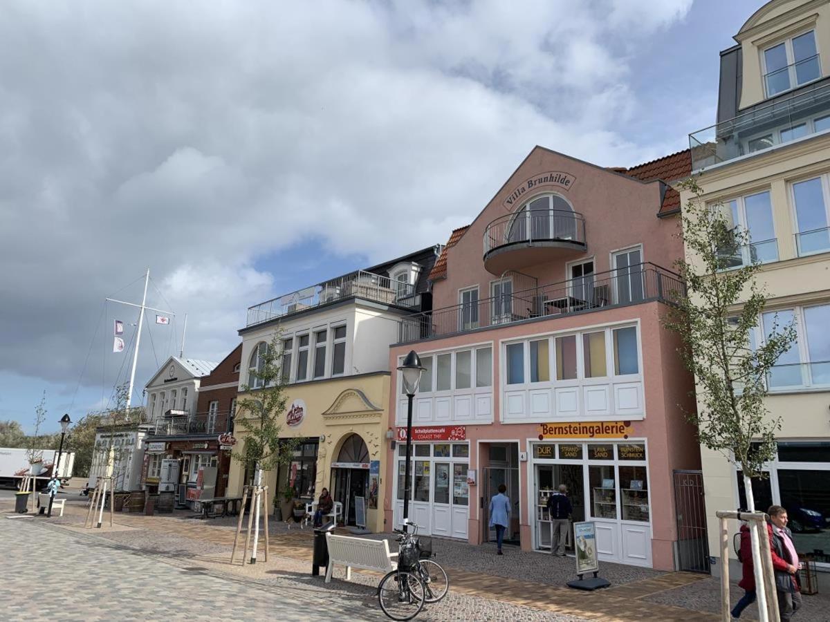 Ferienwohnung Sonnendeck, direkt am Leuchtturm Rostock Exterior foto